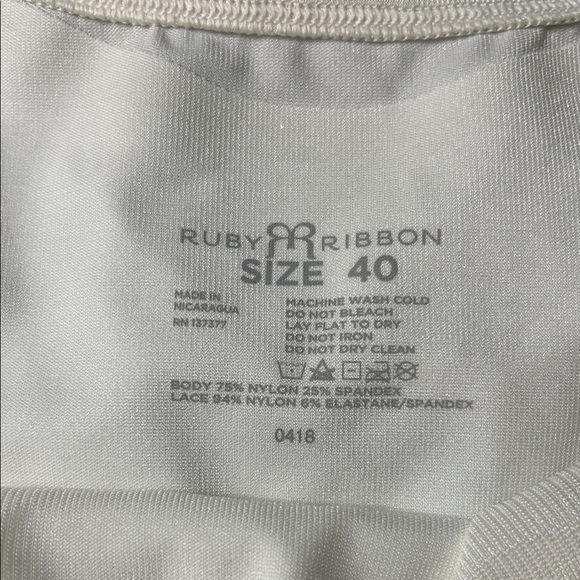 Last Chance! Ruby Ribbon - Picture 3 of 3